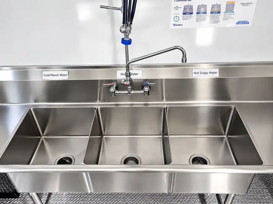 22–26ft Low-Temp Dishwashing Trailer commercial dishwashing trailer: dishwashing trailer wash rinse sanitize sink