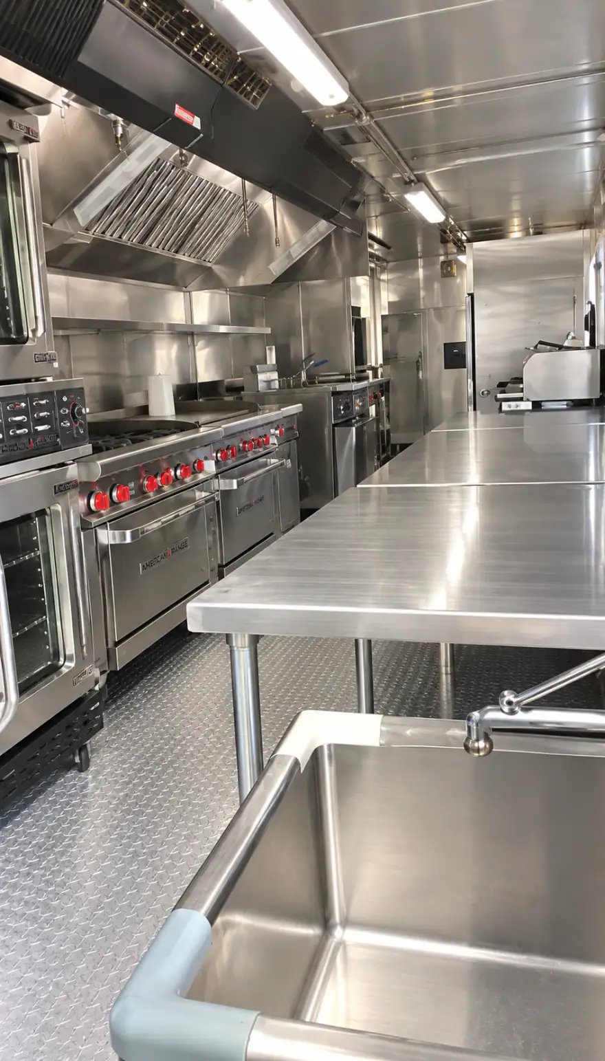 40ft Mobile Kitchen mobile commercial kitchen trailer: temporary commercial kitchen trailer cooking prep area